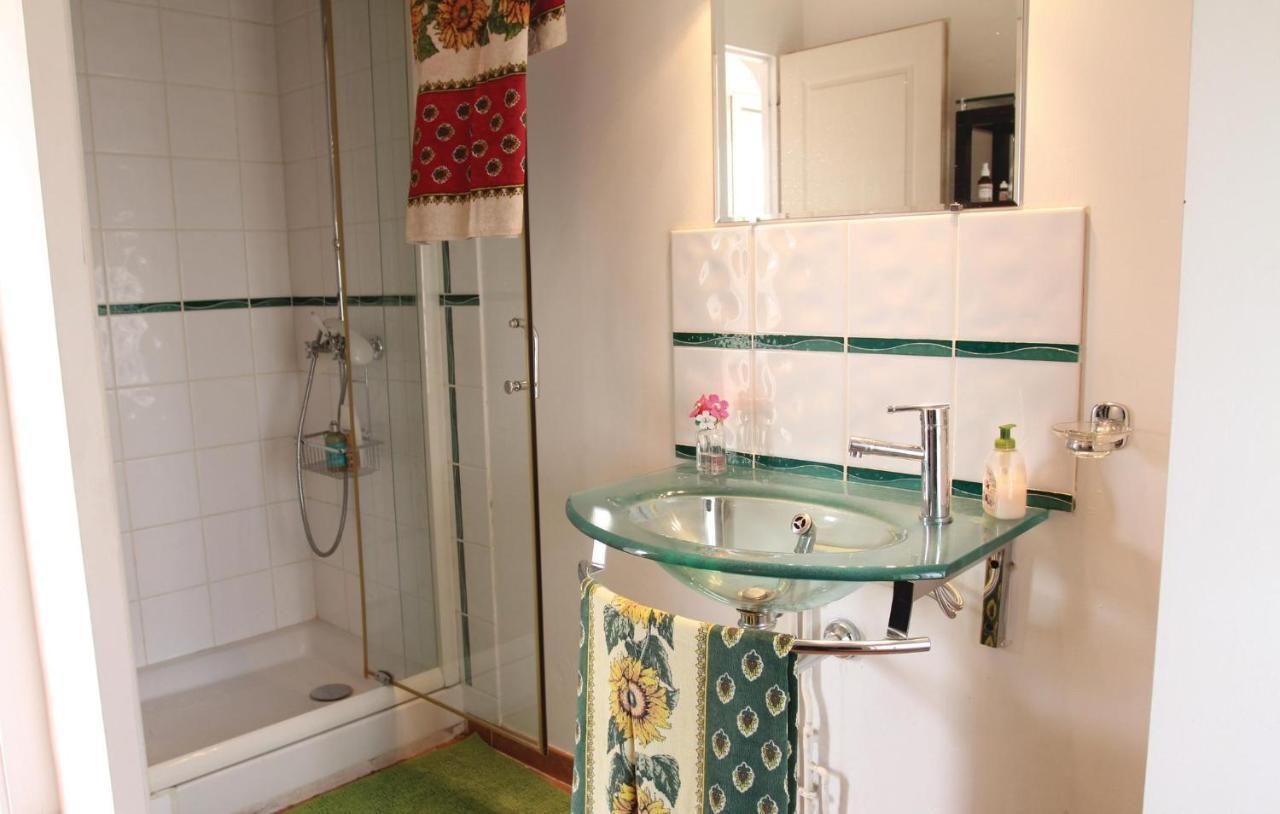 Stunning Home In Reillanne With Wifi Екстер'єр фото